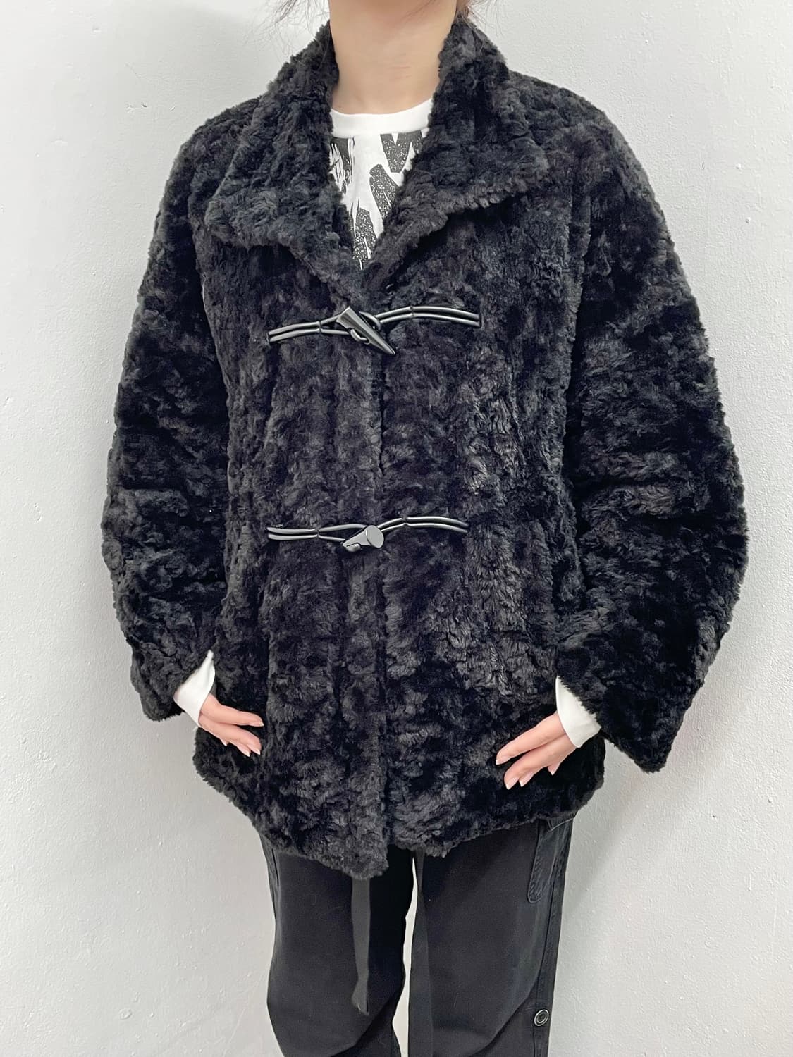 블랙 떡볶이 퍼자켓 상품이미지1