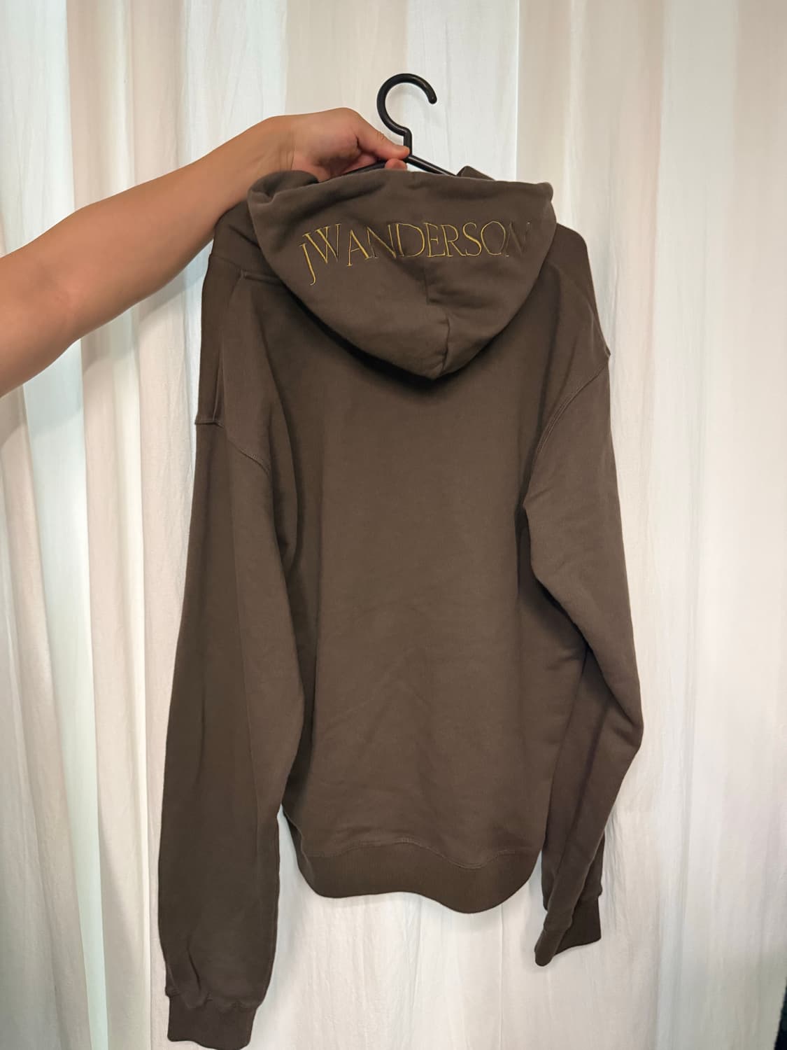 Jw앤더슨 로고 엠브로이더리 후드티 상품이미지2
