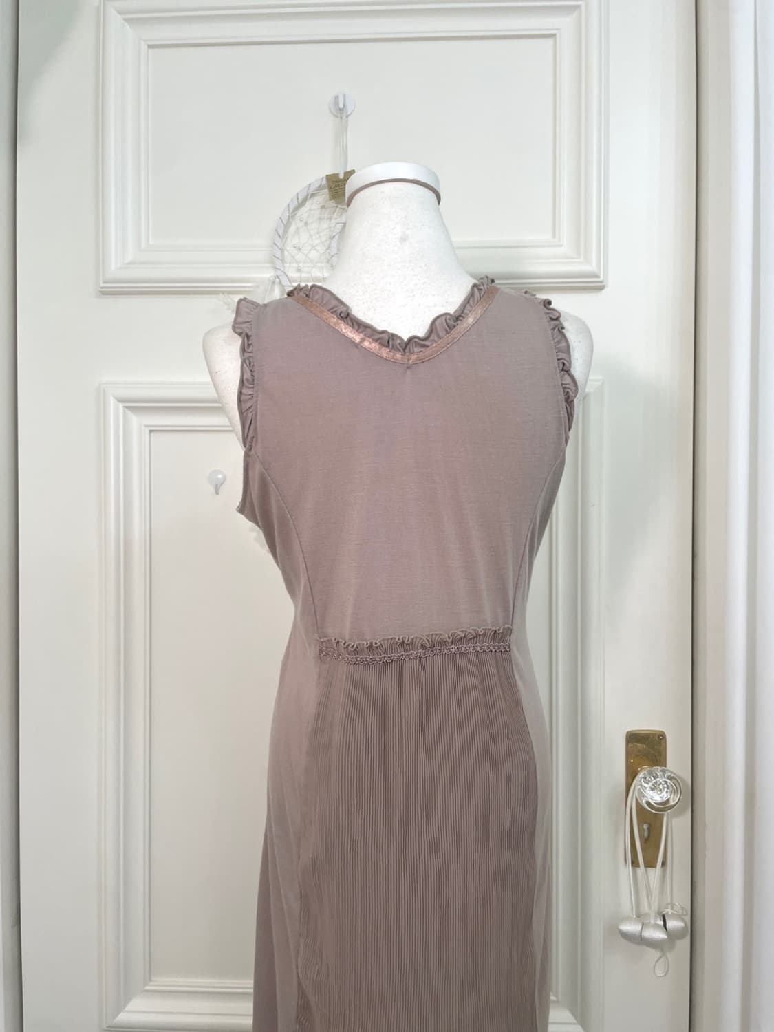 dark beige cotton pleats v-neck summer o 상품이미지4