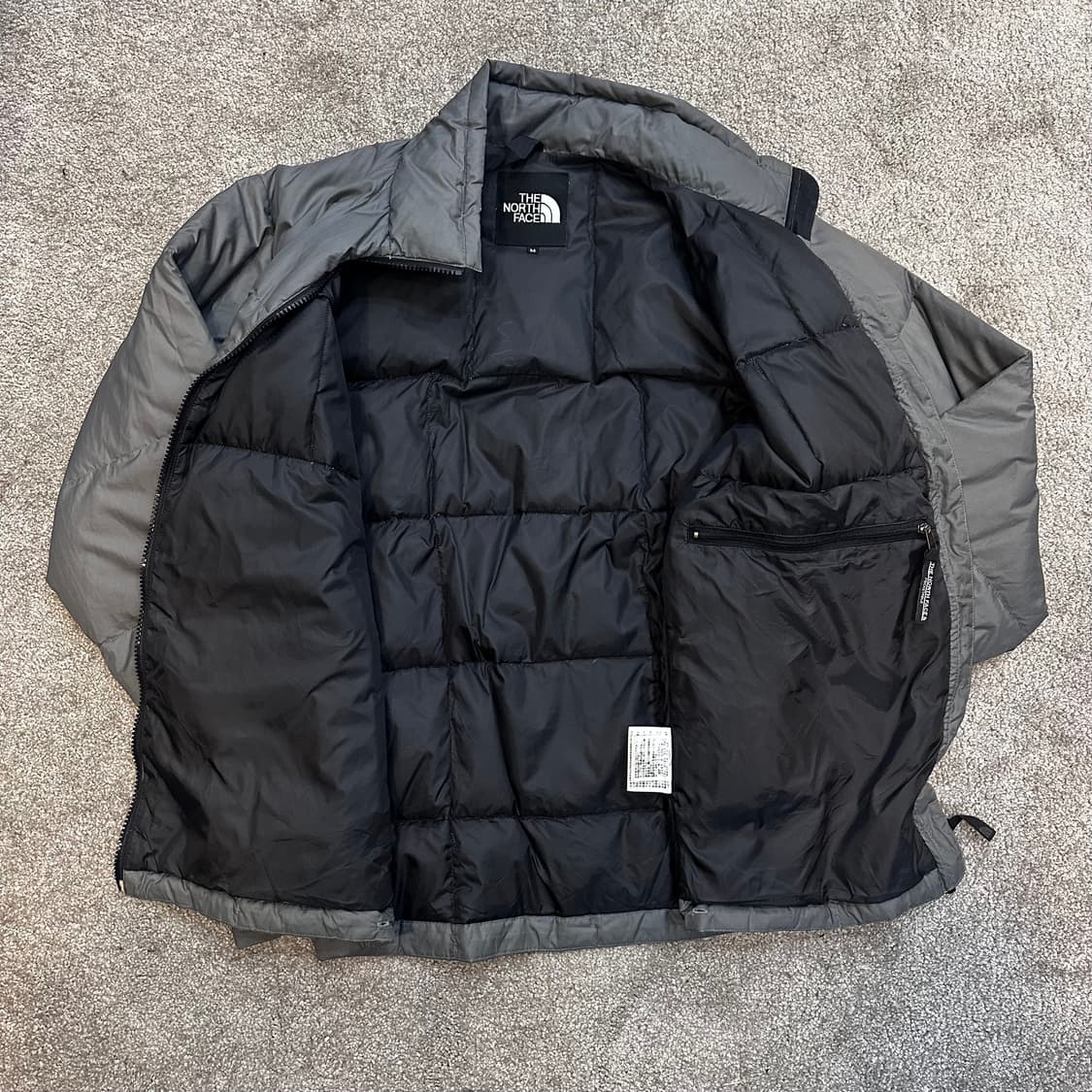 노스페이스 그레이 다운 경량패딩L 상품이미지5