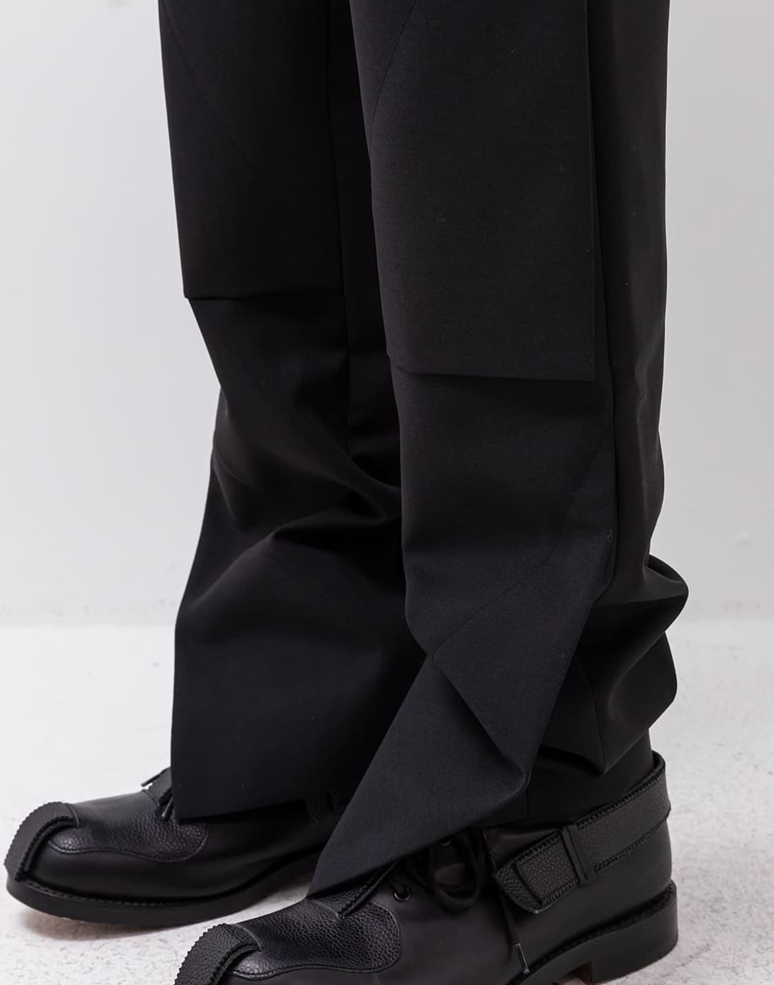 T/SEHNE TRIANGLE SHAPE LAYERED TROUSERS 상품이미지5