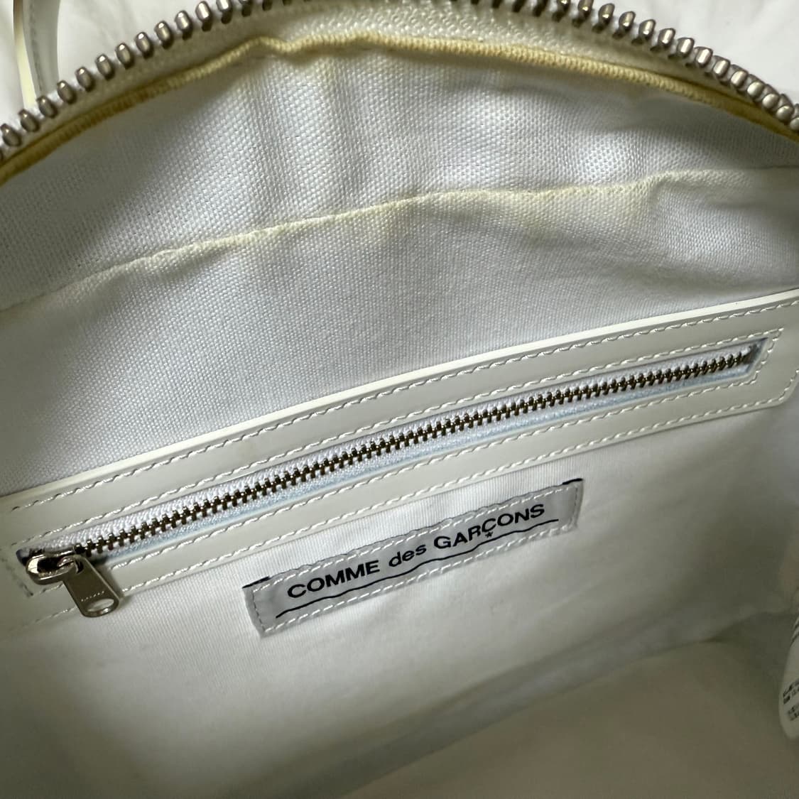 꼼데가르송 아오야마백 라운드 3호 화이트 토트백  상품이미지10
