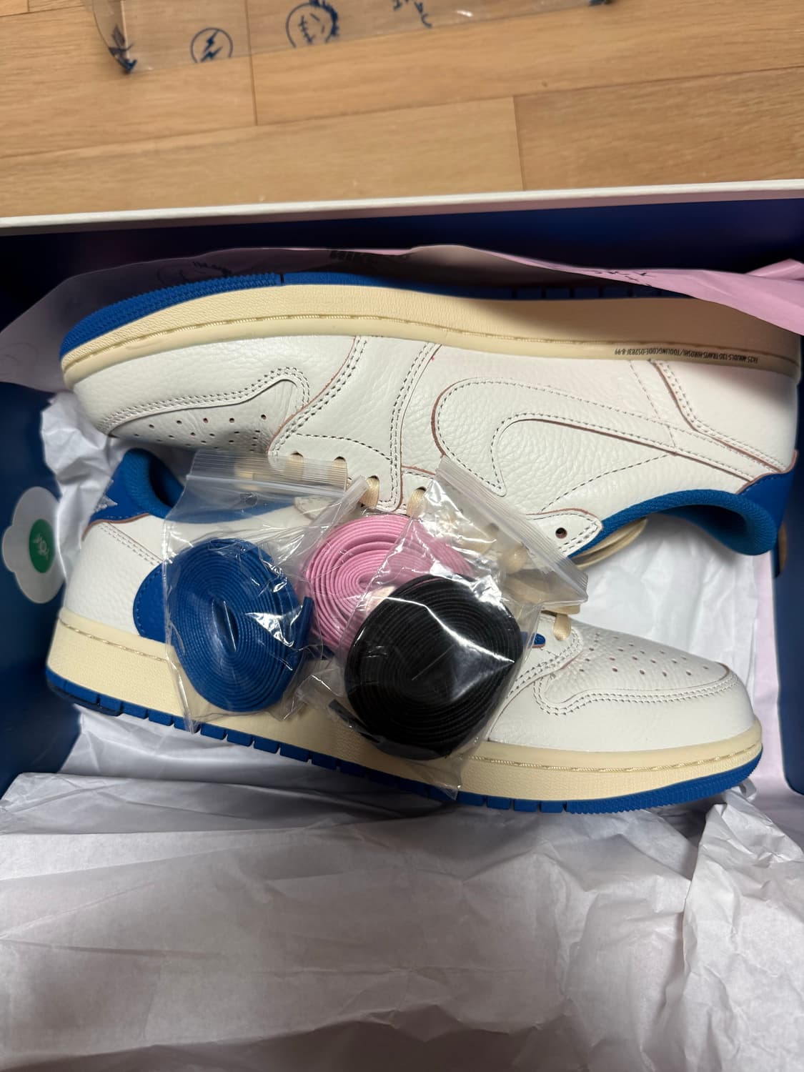 나이키 조던1 트레비스 스캇 프라그먼트2 280 얼리페어제품 풀구성 상품이미지1