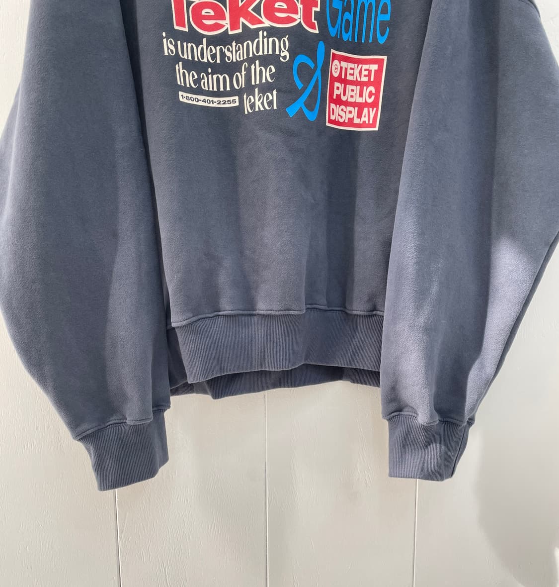 테켓(teket) 그래픽 로고 스웨트셔츠 상품이미지5