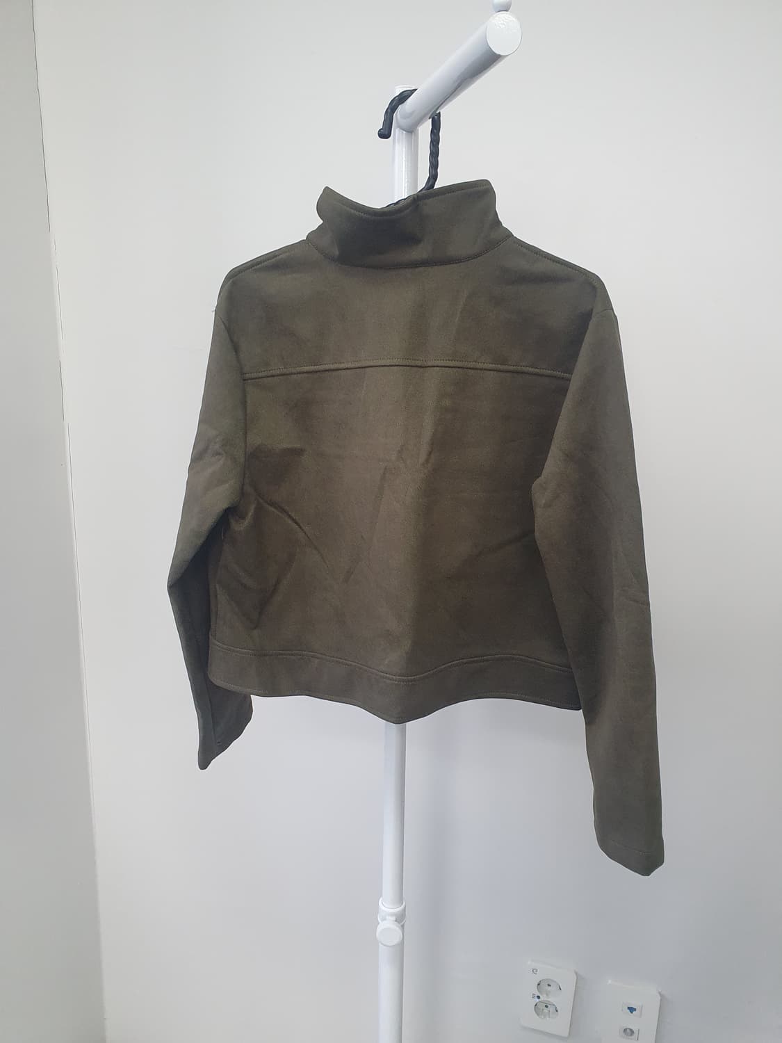 새상품♡ 카키색 스웨이드 집업 자켓(55~66) 상품이미지3