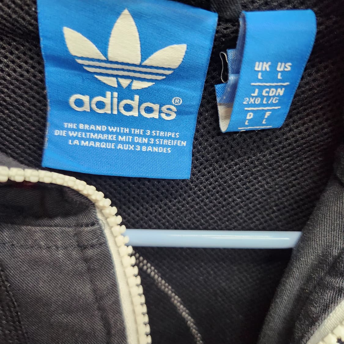 아디다스 백 빅로고 크롭 후드 삼선 바람막이 자켓 L(L) 상품이미지4