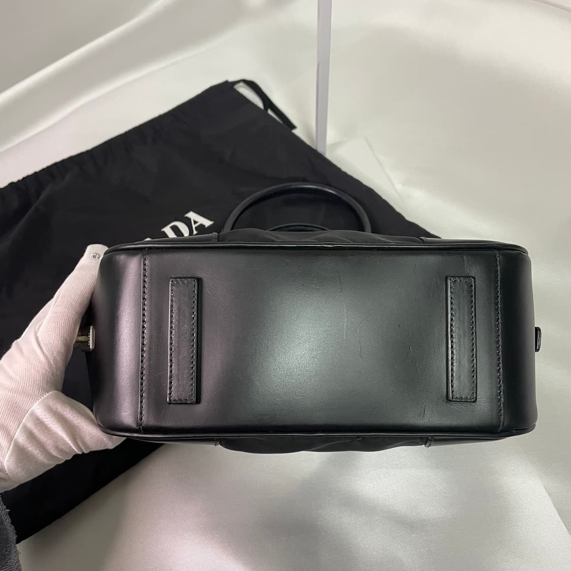 프라다 리에디션 1978 숄더백 상품이미지3