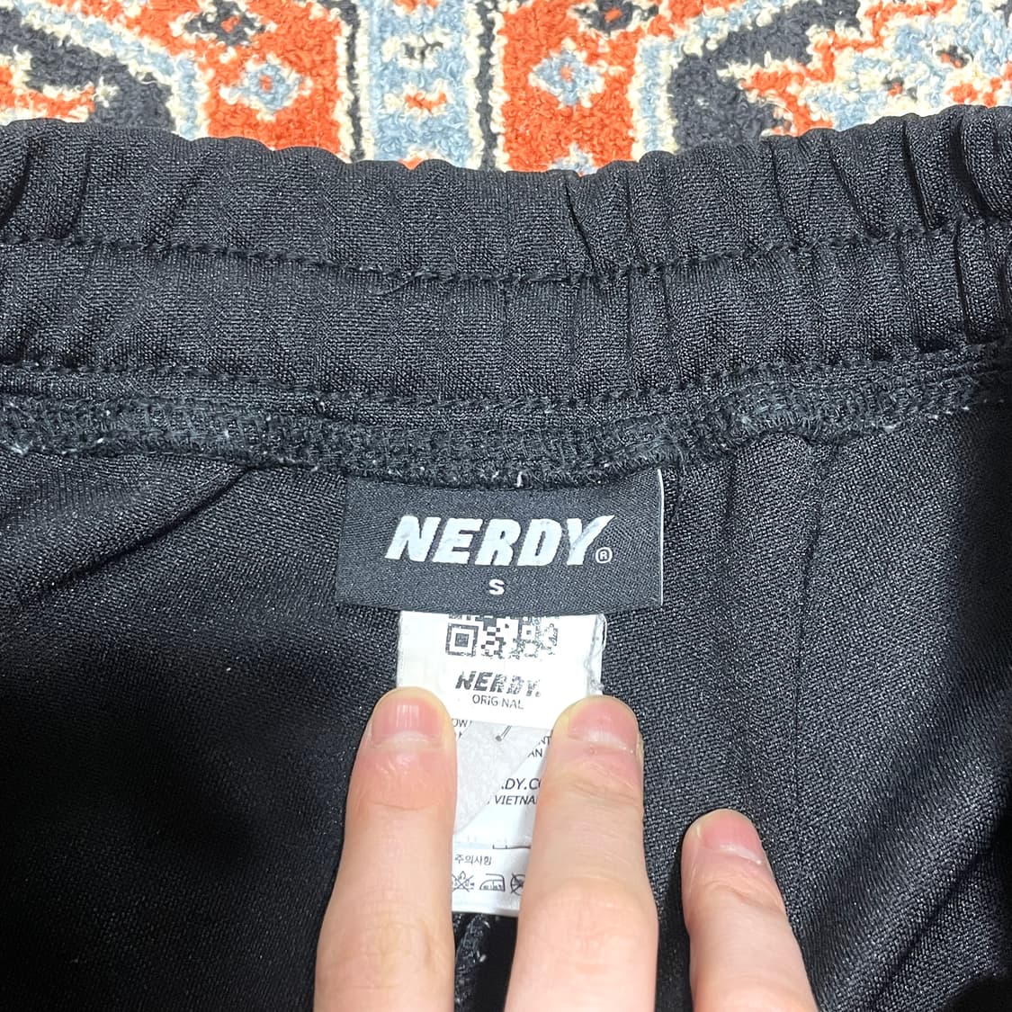 너디 블랙 밴딩 트레이닝팬츠 여성S 상품이미지3