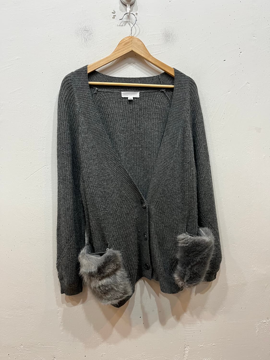 질스튜어트 퍼 트리밍 가디건  상품이미지1