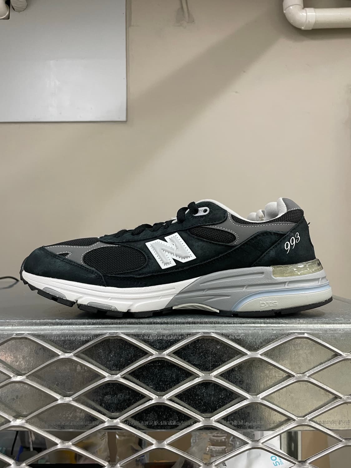 뉴발란스 993 메이드 인 USA 블랙 280 (gr-4773) 상품이미지1