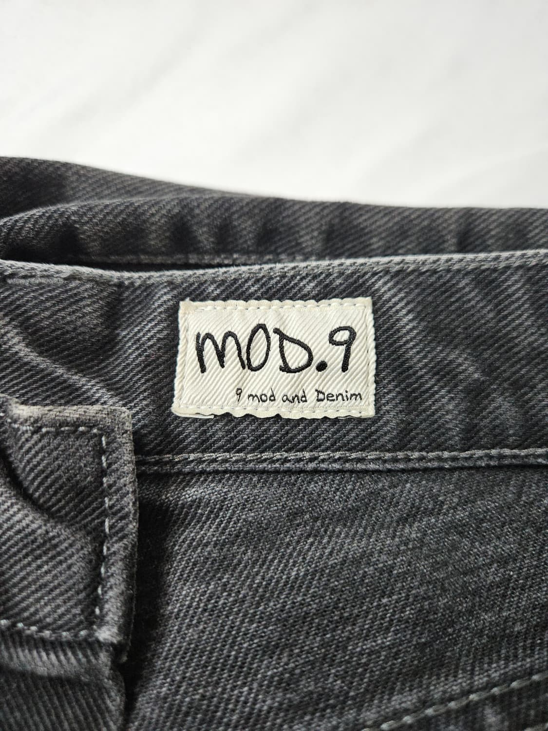 모드나인 MOD9 가죽패치 블랙 데님팬츠 청바지 진 워싱 31 상품이미지5