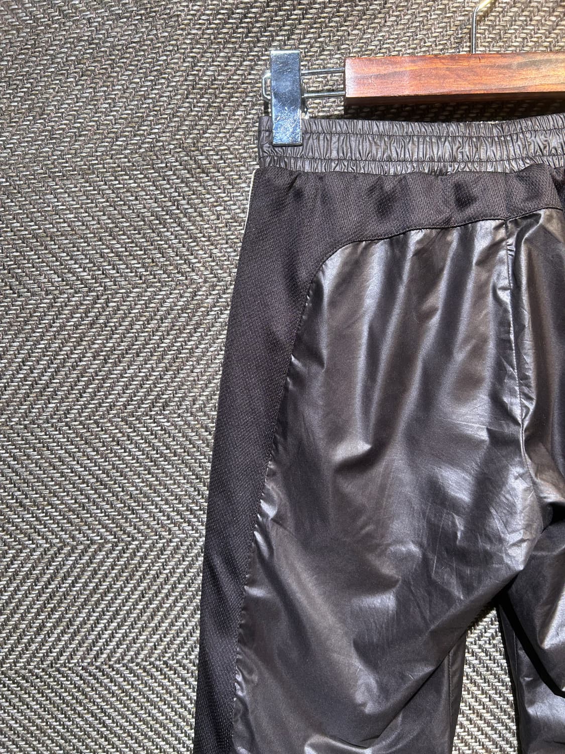 아디다스 유광브라운 디테일팬츠 부츠컷 상품이미지6