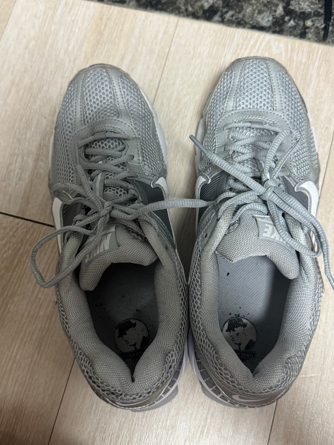 나이키 줌 보메로 5 울프그레이 285 상품이미지2