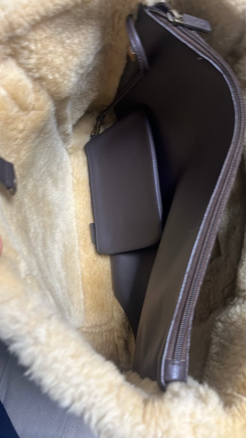 어그 숄더백 정품  상품이미지5