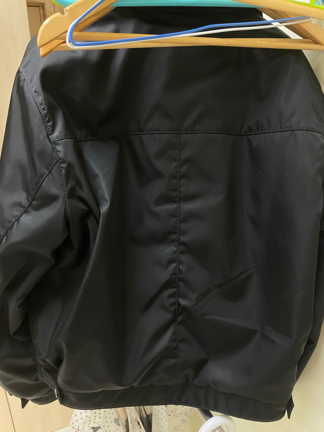 (XL)프라다 리나일론 블루종 워크 자켓 판매해요 상품이미지4