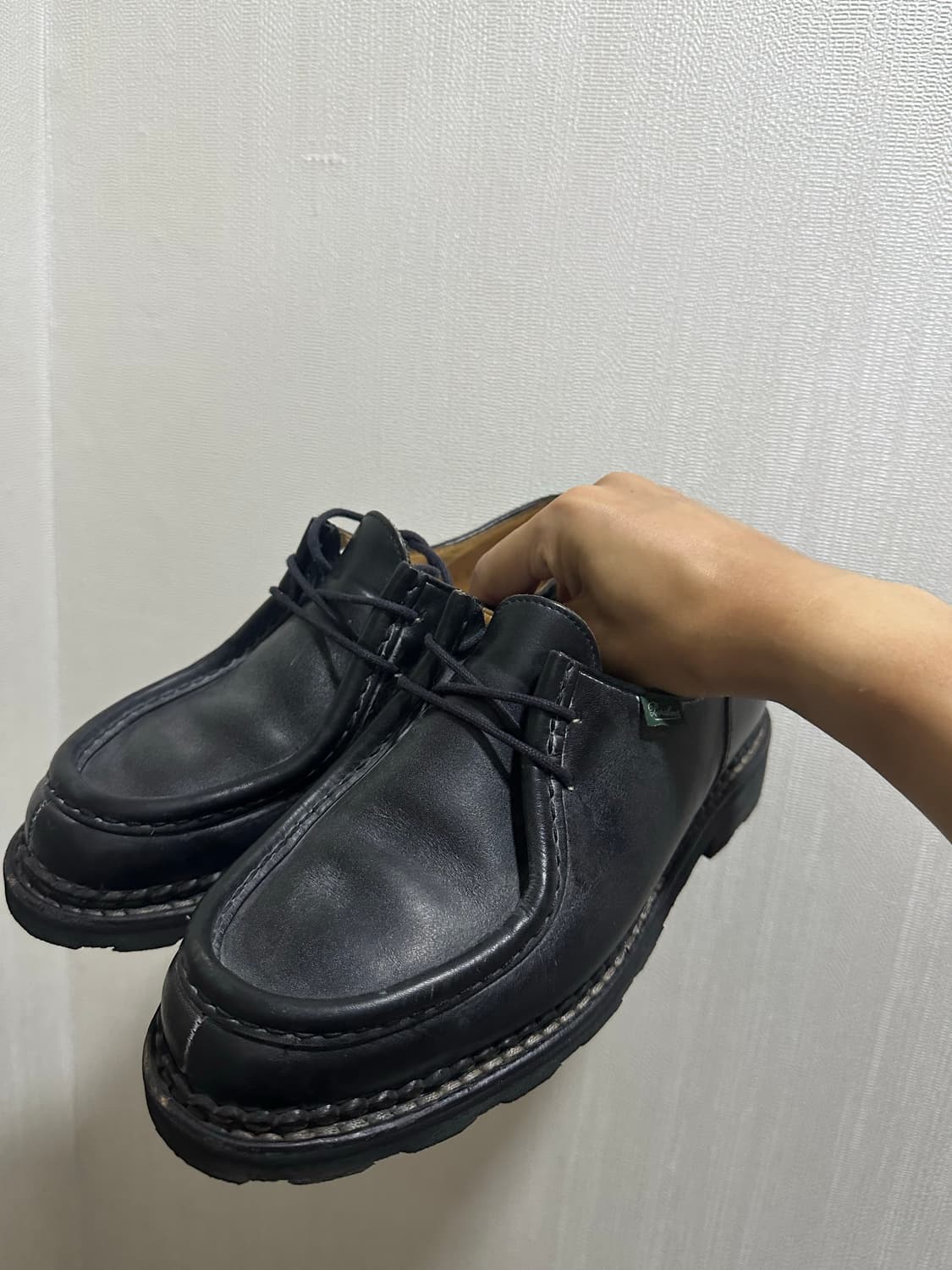 250-255) 파라부트 미카엘 블랙 팝니다 상품이미지1
