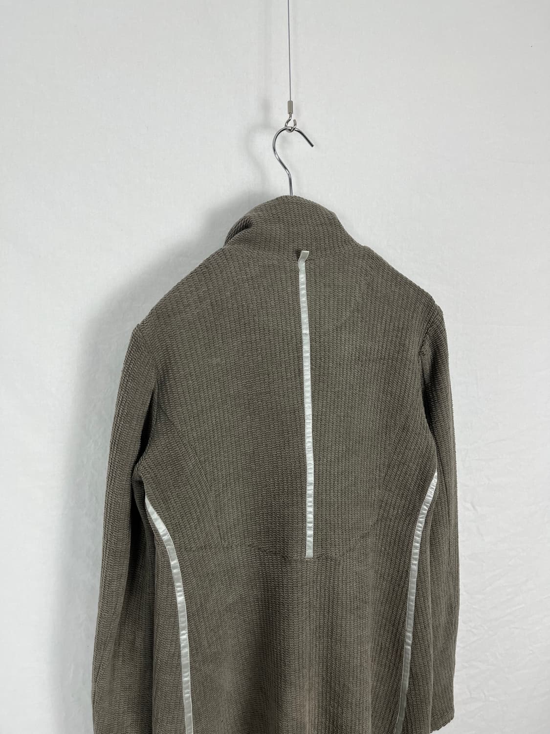 Bajra 비대칭 와이어 카라 와플 코튼 자켓 상품이미지8