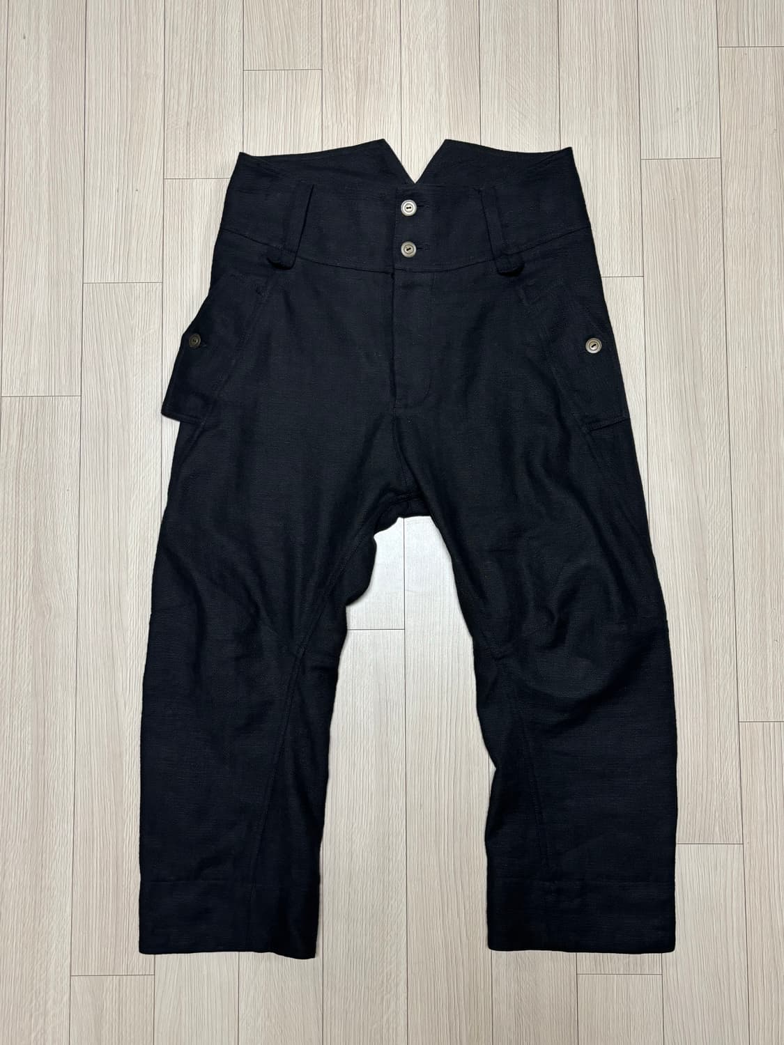 Old Shape Trousers Buttoned Legs Detail 상품이미지1
