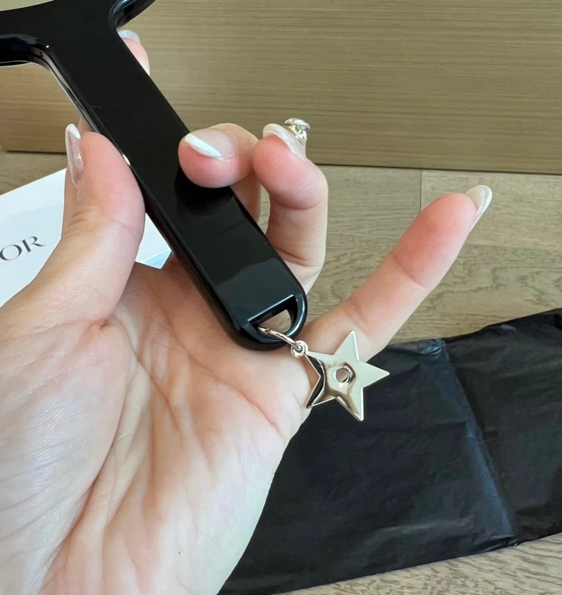 디올뷰티 블랙 핸드미러 손거울  상품이미지4