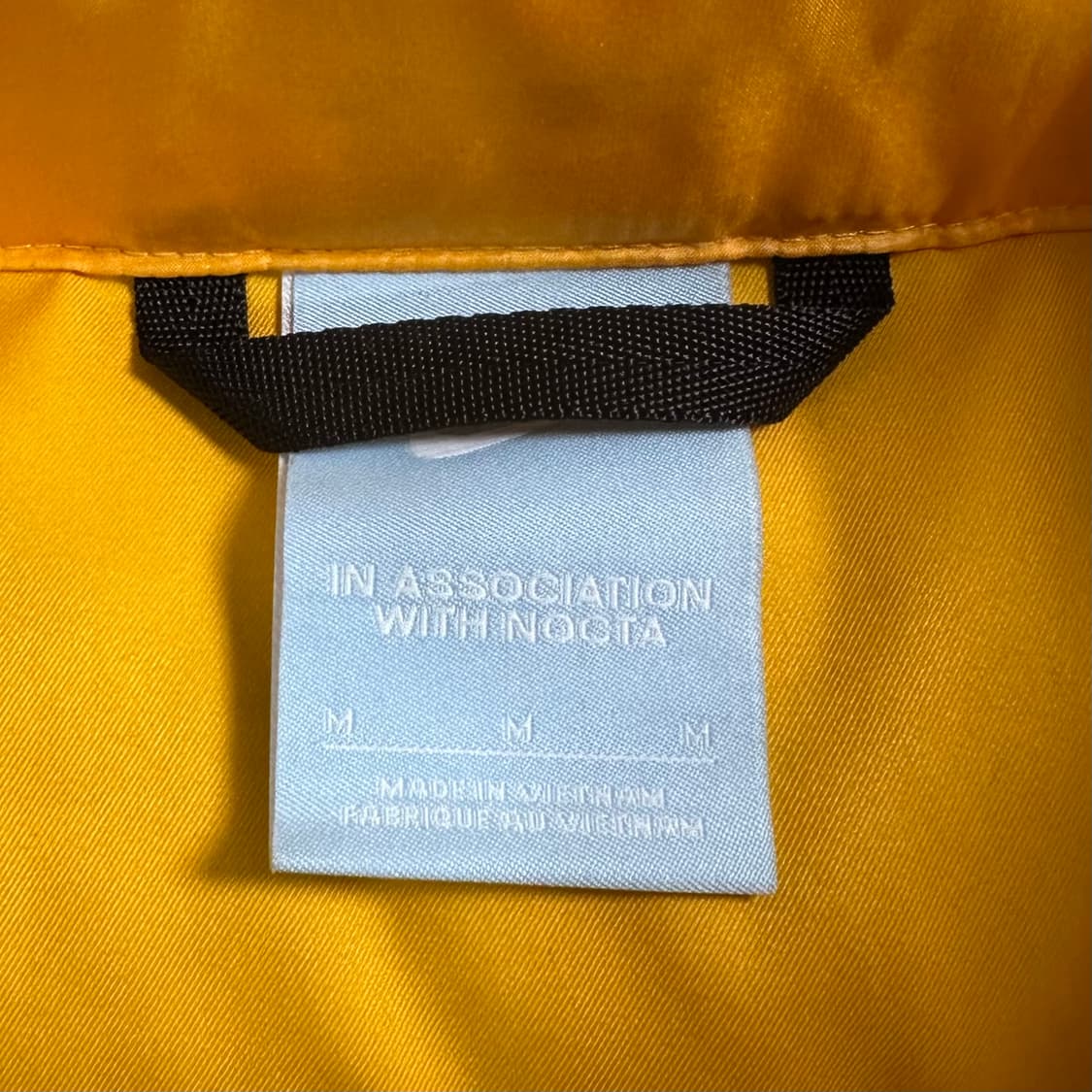 나이키x녹타 옐로우 패딩  상품이미지9