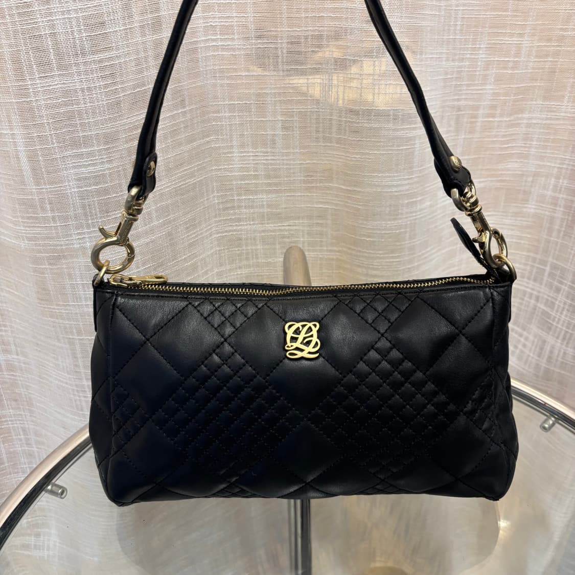 정품 루이까또즈 퀄팅 숄더백    상품이미지2