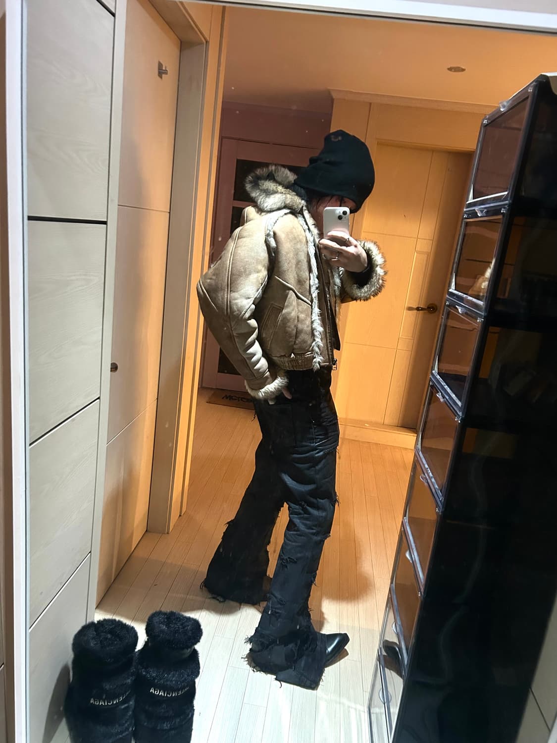 Sheep skin Fur Bomber Jacket 상품이미지6