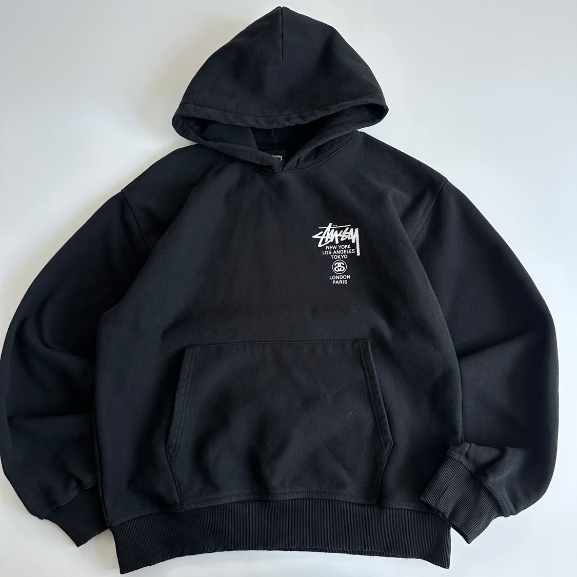 Stussy 스투시 블랙 피그다이 월드투어 후드티 상품이미지3