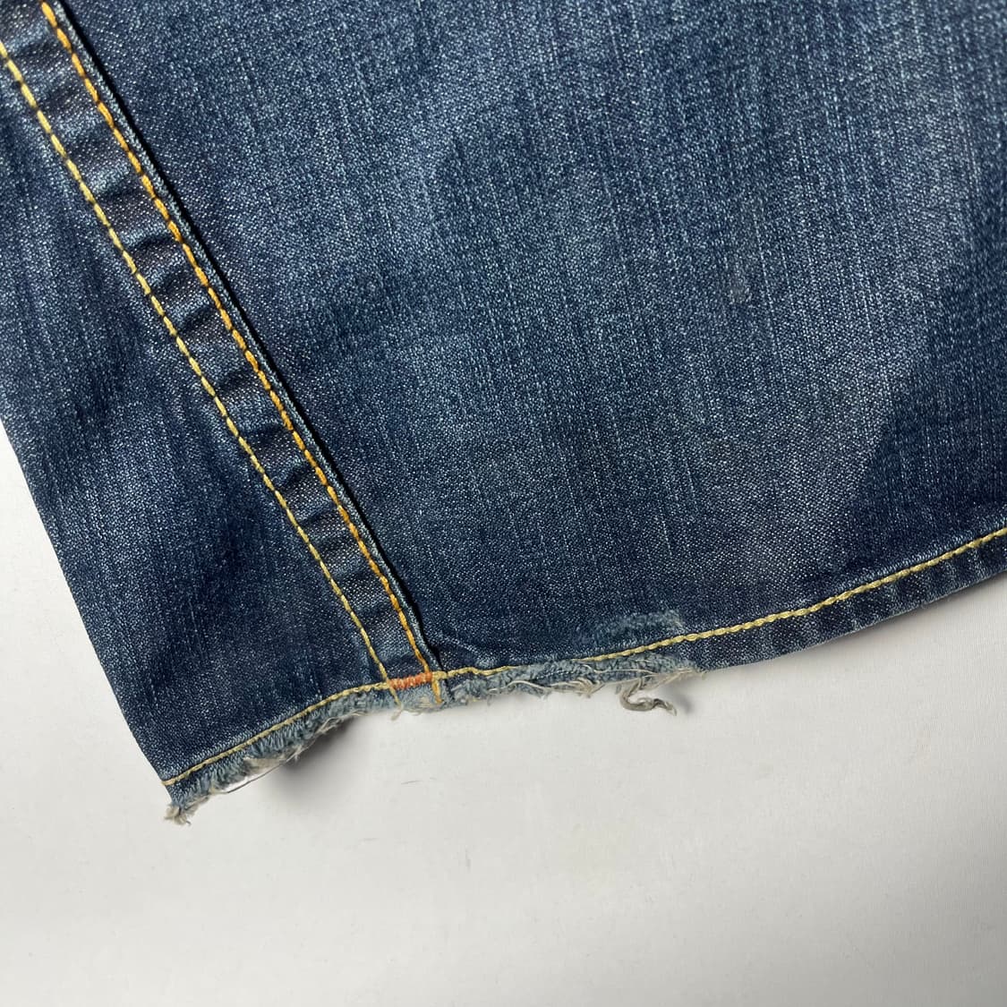 [True Religion] 트루릴리젼 스티치 부츠컷 데님팬츠 상품이미지6