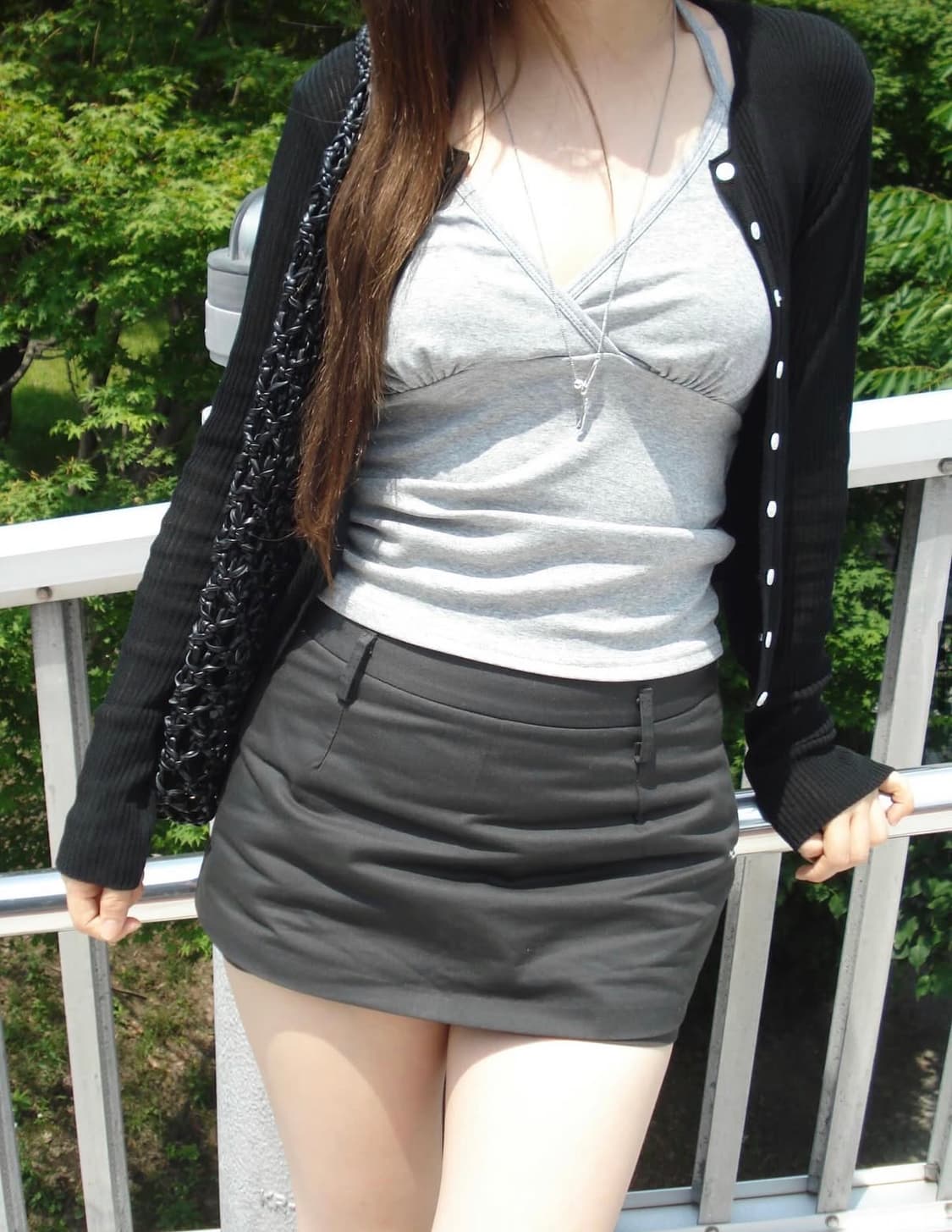 아워캐비넷 monts halter sleeveless 팝니다. 상품이미지1