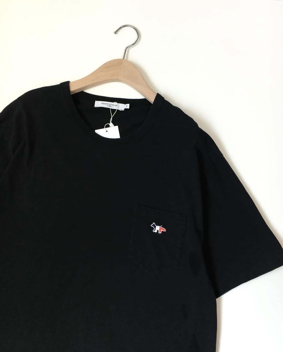 Maison Kitsune 메종키츠네 블랙 티셔츠  상품이미지2