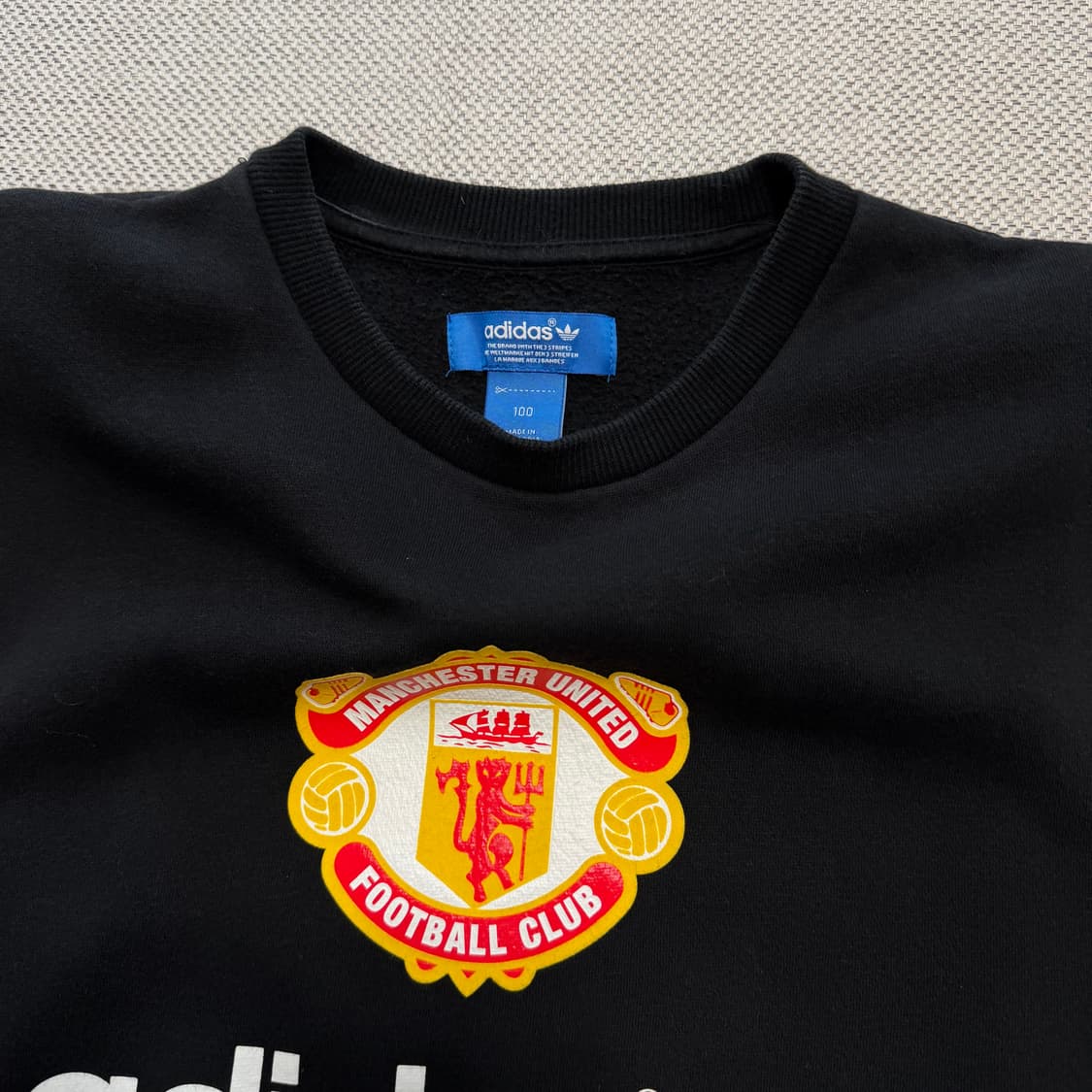 아디다스 맨체스터 유나이티드 맨투맨 상품이미지2