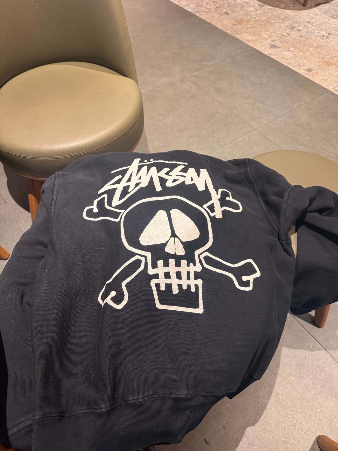 스투시 해골 후드티 L 상품이미지3