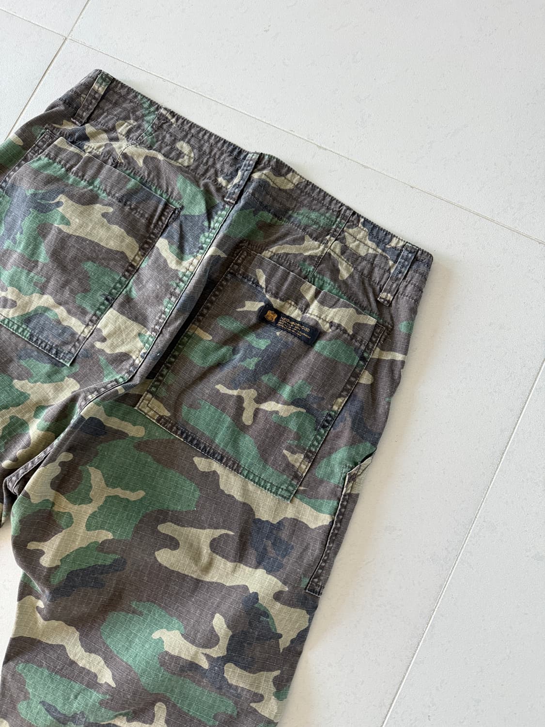 네이버후드 카모바지 상품이미지4