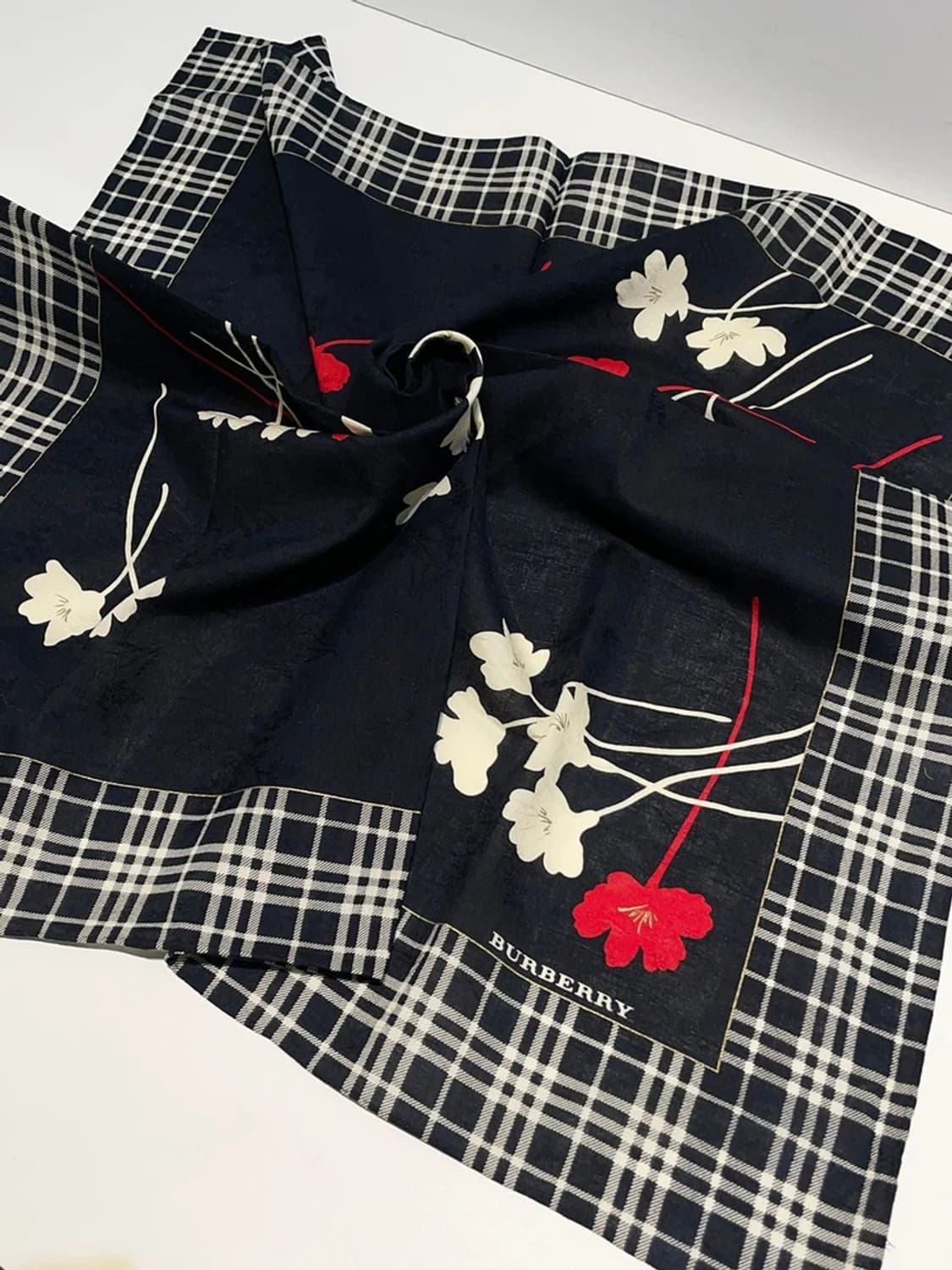 버버리 00s 시그니처 재팬 체크 플라워 반다나 손수건 A1206 상품이미지2