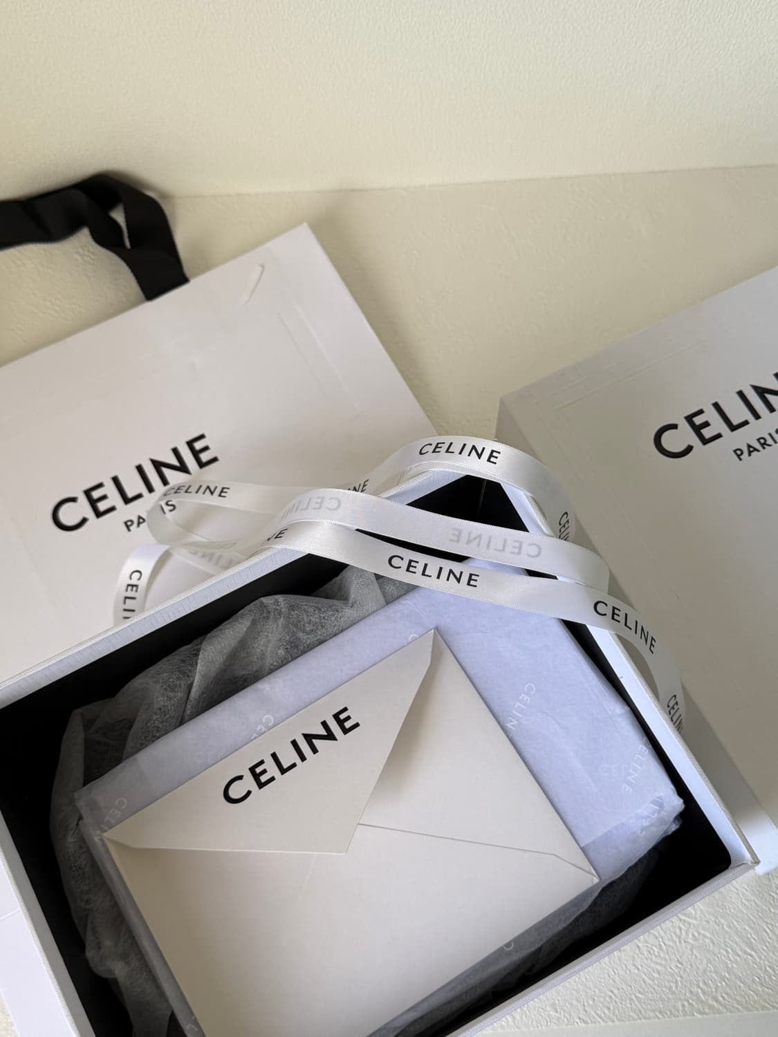 셀린느 트리오페 미니백 블랙 전시급 상품 상품이미지2