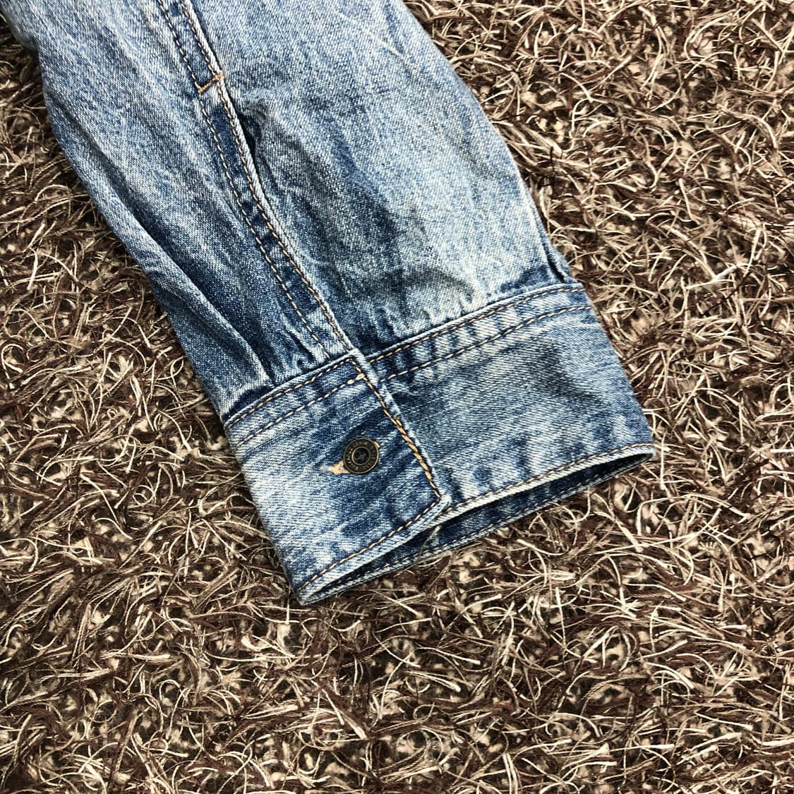 버커루 워시드 데님 셔츠  상품이미지3