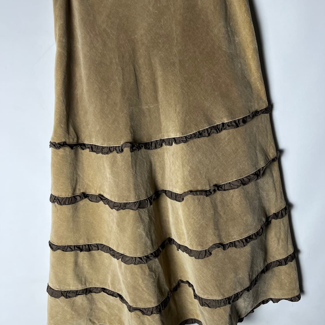 [LAURA ASHLEY] 로라애슐리 셔링라인 벨벳 롱스커트 상품이미지4