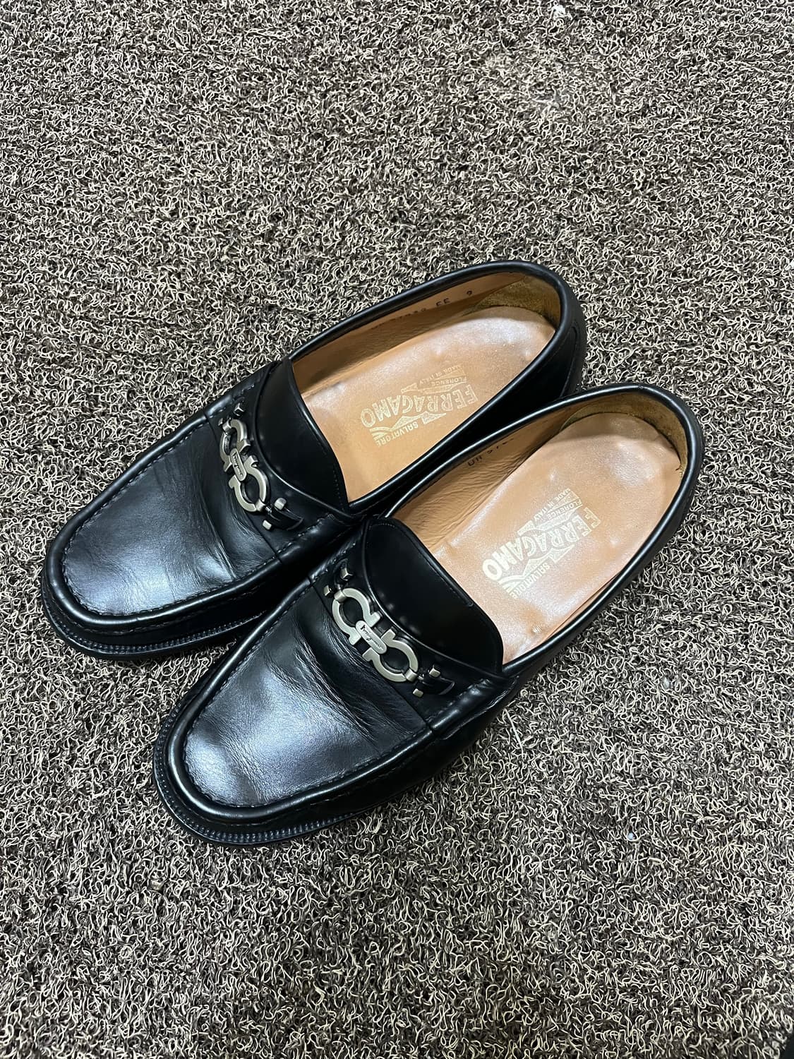 Salvatore Ferragamo 간치니 로퍼 / 남성 9사이즈(EE) 상품이미지2