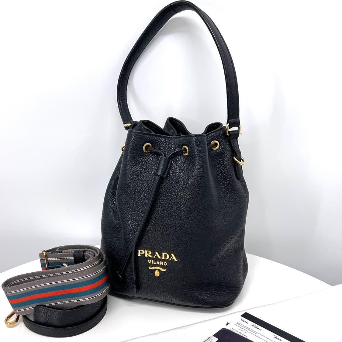 프라다 비텔로 다이노 버킷백 크로스백 블랙 (1BE018) 상품이미지1