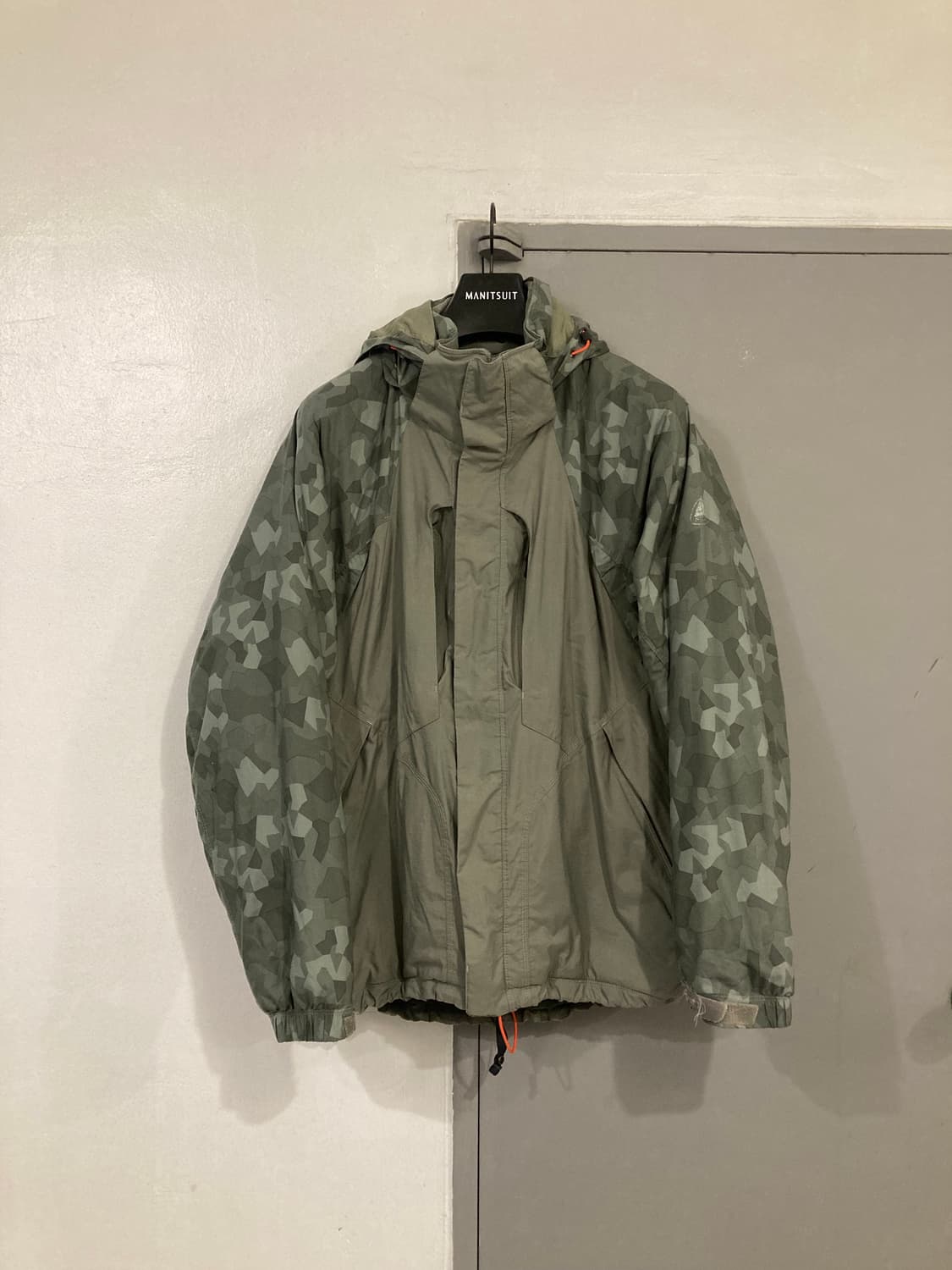 나이키 Acg 카모 파카 상품이미지1