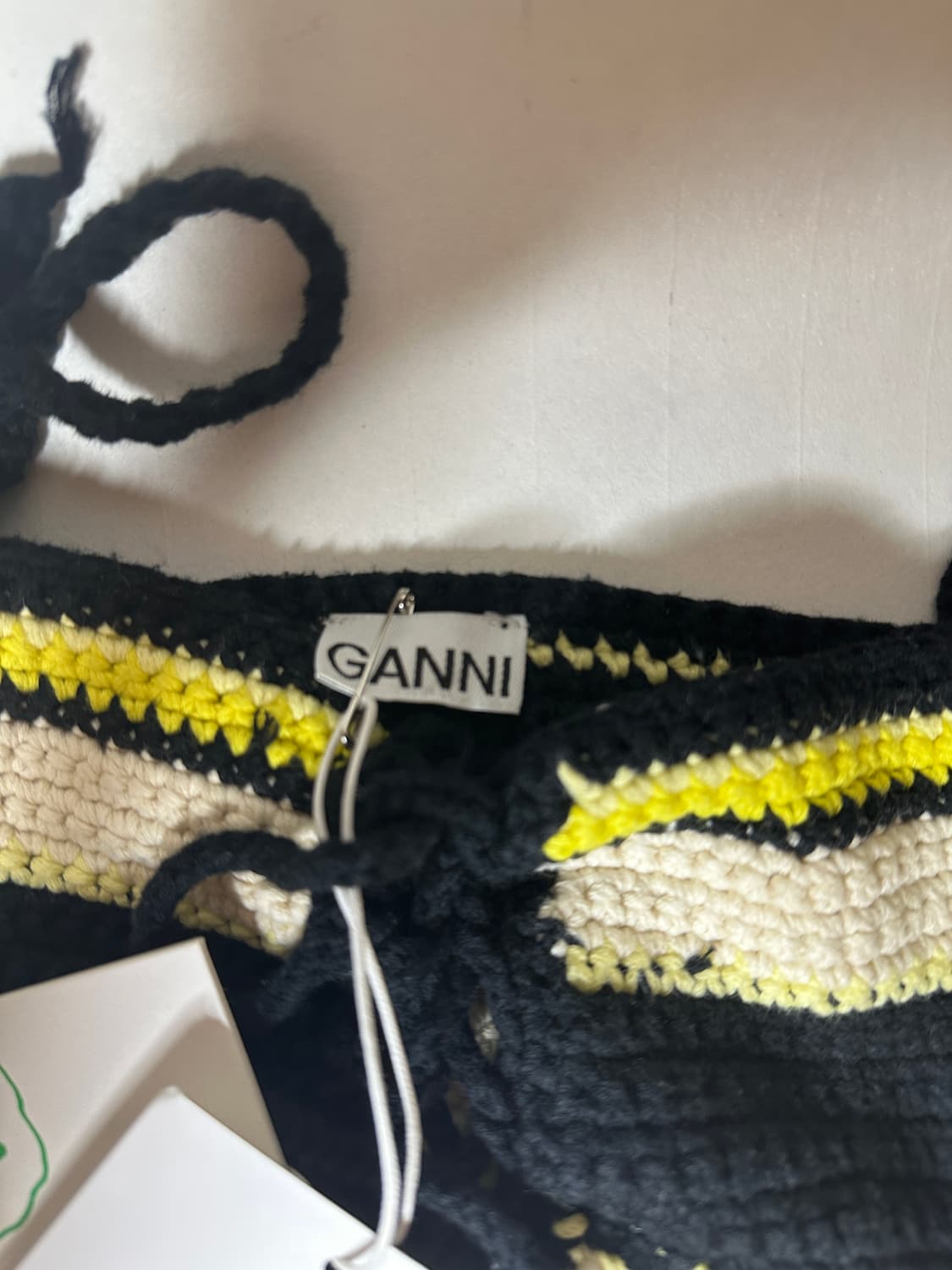 가니 GANNI 블랙 옐로우 비키니 상의  상품이미지3