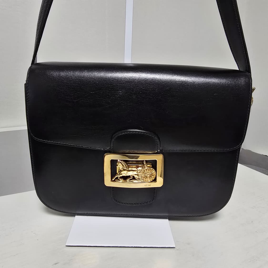 셀린느 마차백 상품이미지2