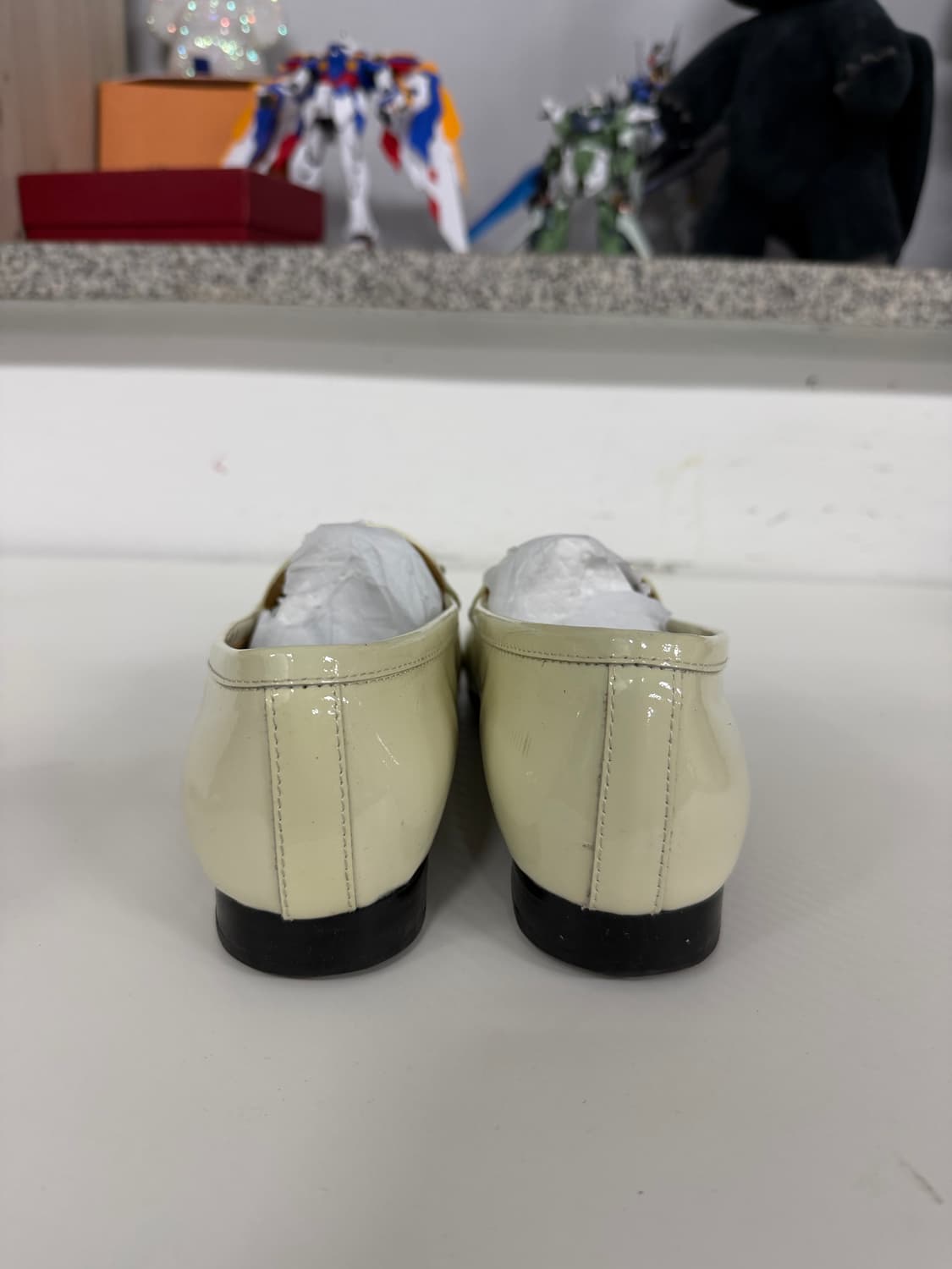 정품) 구찌 홀스빗 여성 에나멜 금장 로퍼 37 상품이미지5