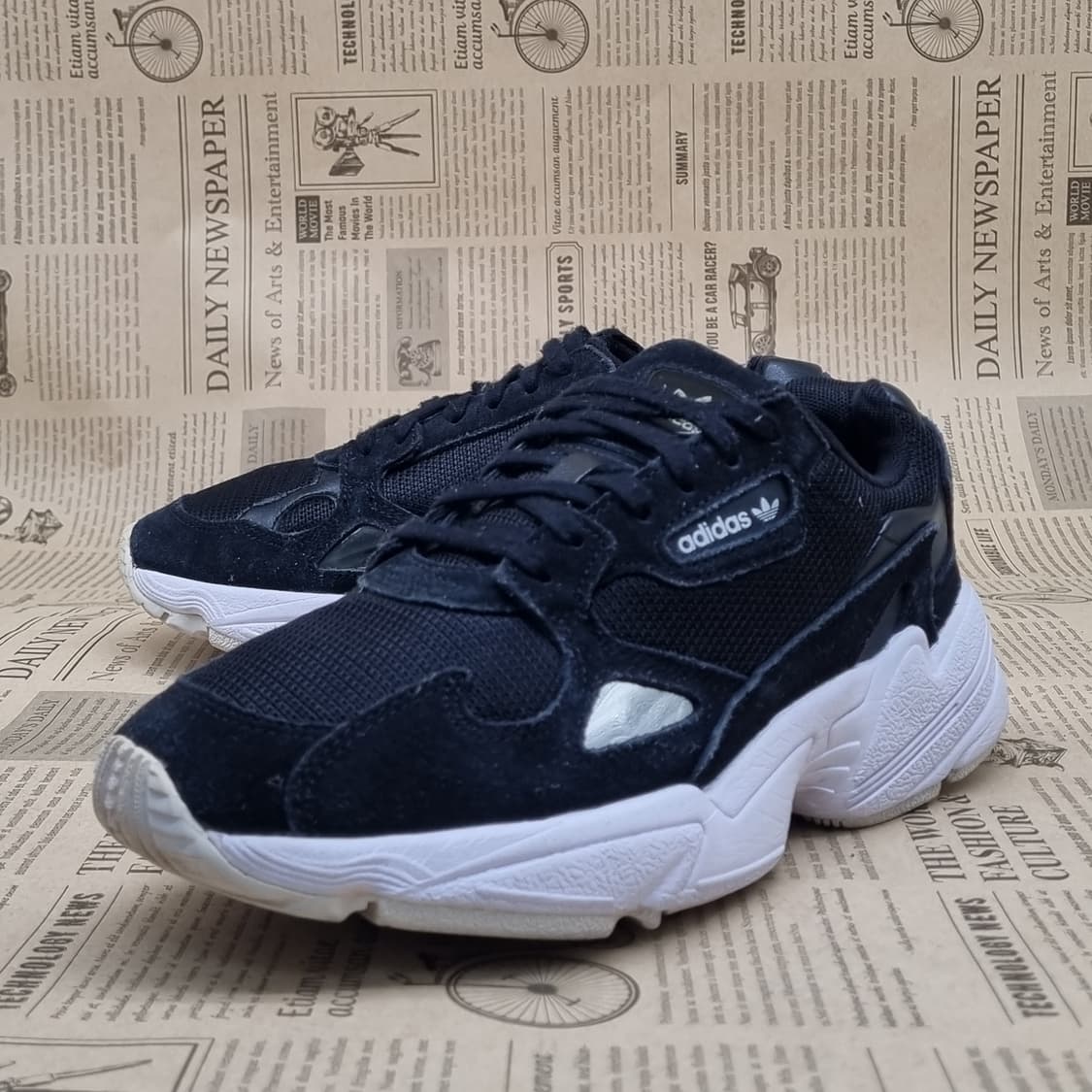 아디다스 팔콘 블랙 운동화220 상품이미지1