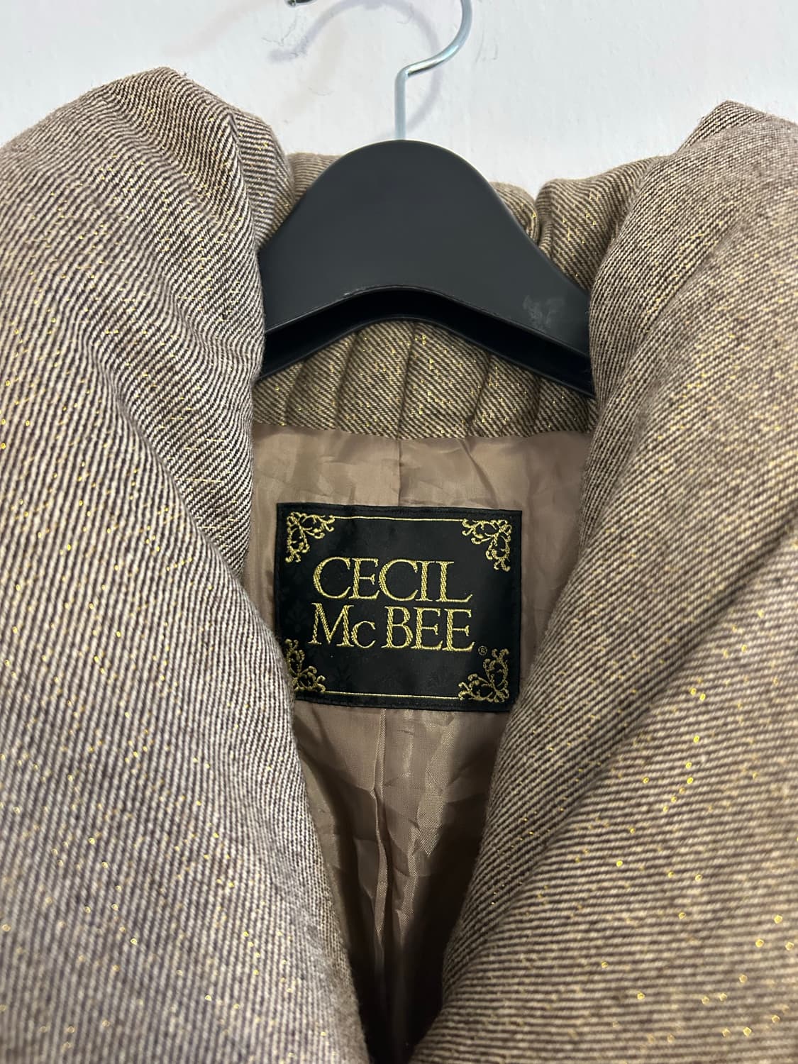 세실맥비 골드버튼 울믹스 쇼울 볼륨 패딩 코트 상품이미지3