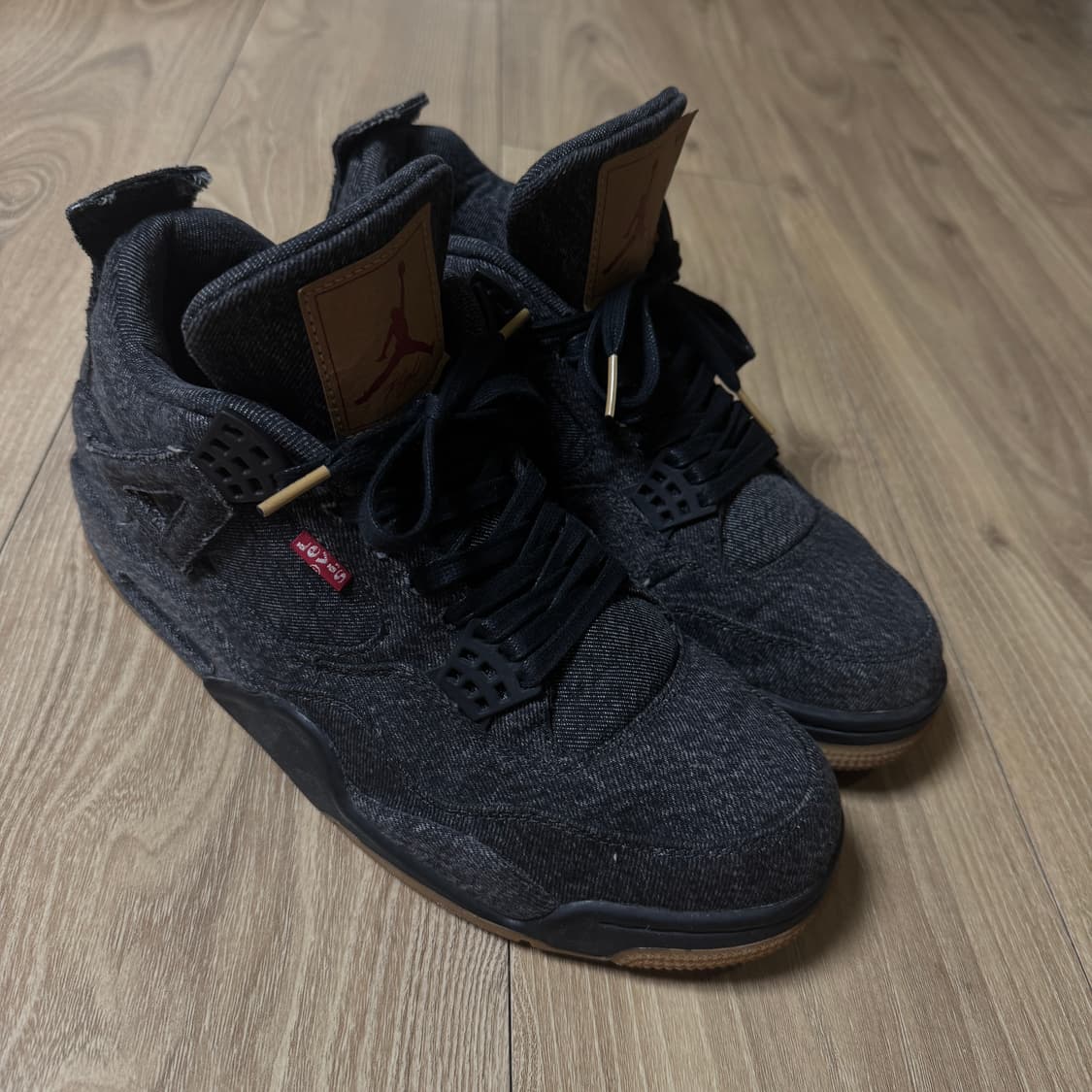 조던 4 x 리바이스 레트로 블랙 데님 (리바이스 택) 상품이미지2