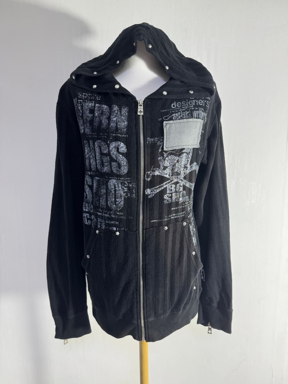 Bernings sho 레터링 스컬 프린트 스터드 후드집업 펑크 y2k 상품이미지1