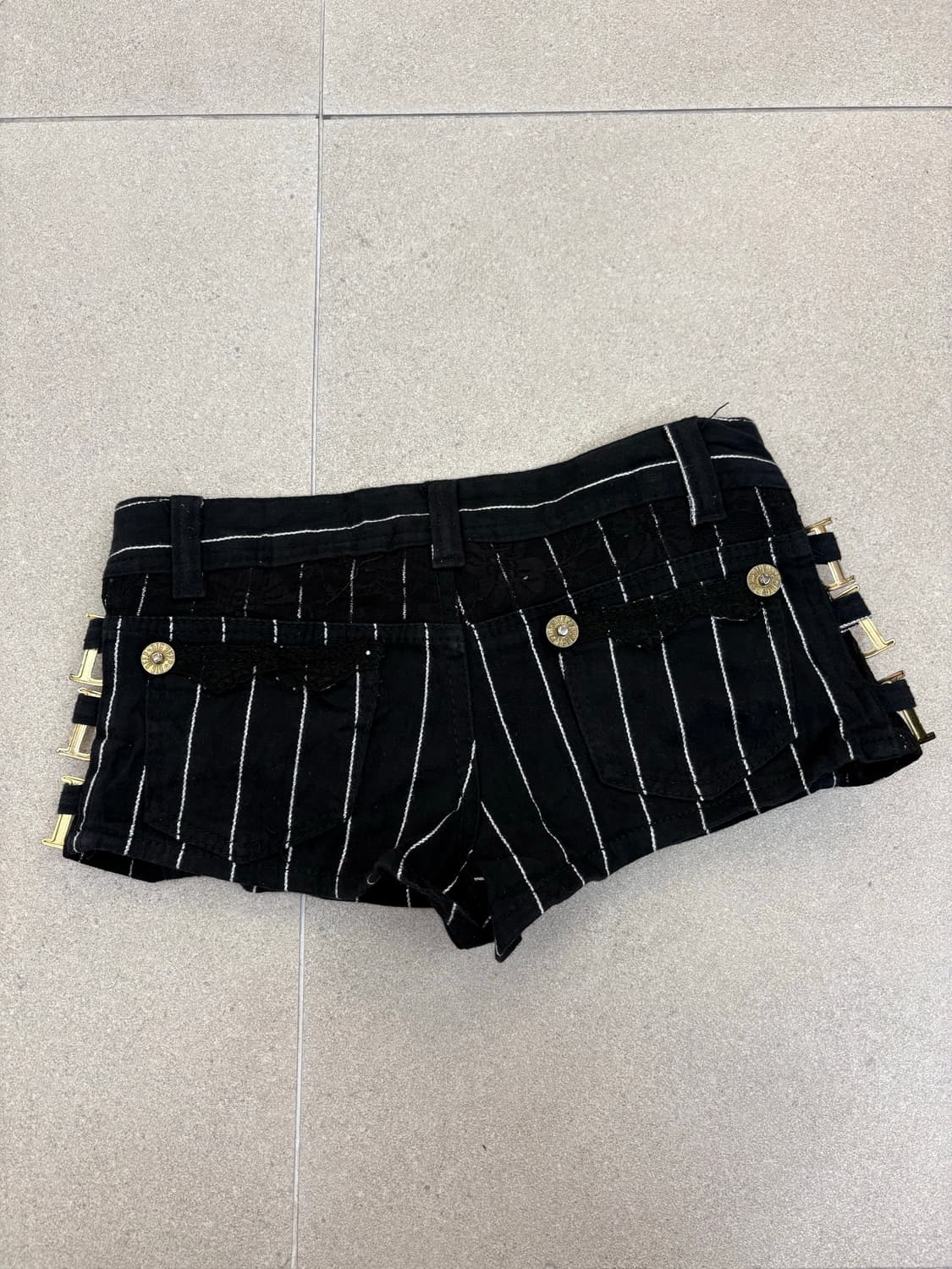 디그딥 스트라이프 버클 숏팬츠 상품이미지5