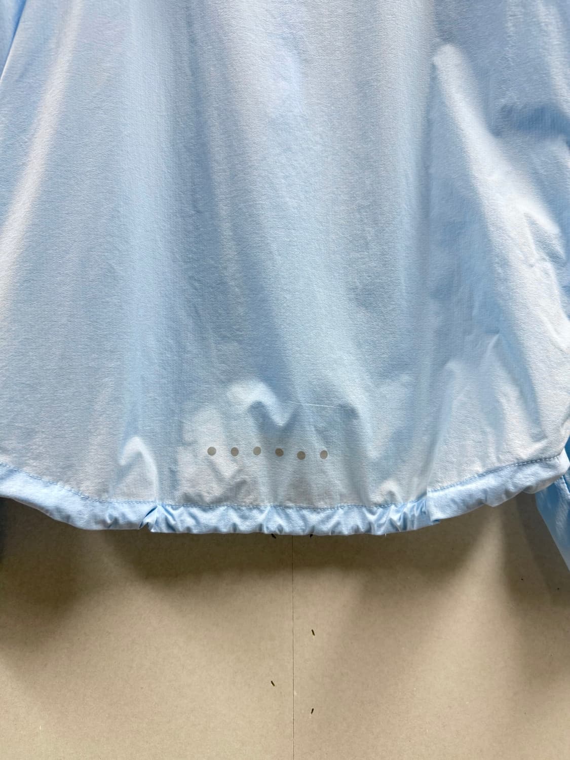 여성 S / 나이키  shield 경량 바람막이 하늘색 상품이미지7