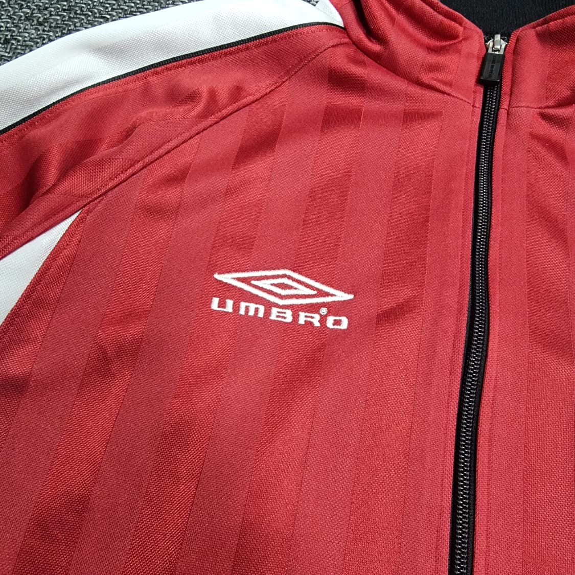 엄브로 맨체스터 유나이티드 커스텀 져지 상품이미지4